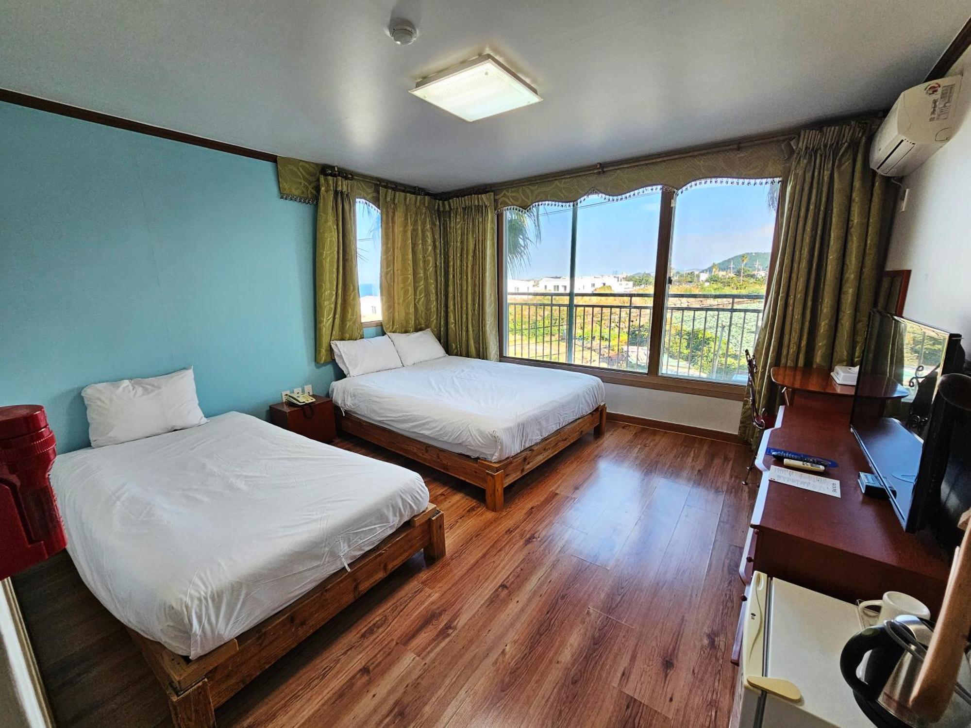 Sea Cliff Hotel Čedžu Pokoj fotografie