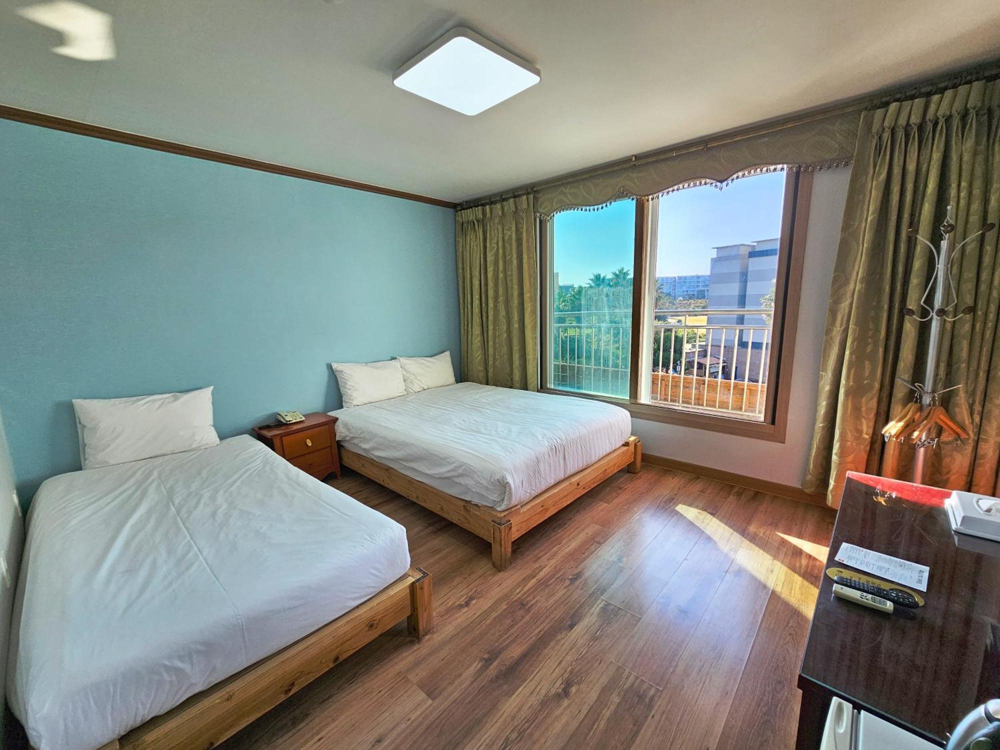 Sea Cliff Hotel Čedžu Pokoj fotografie