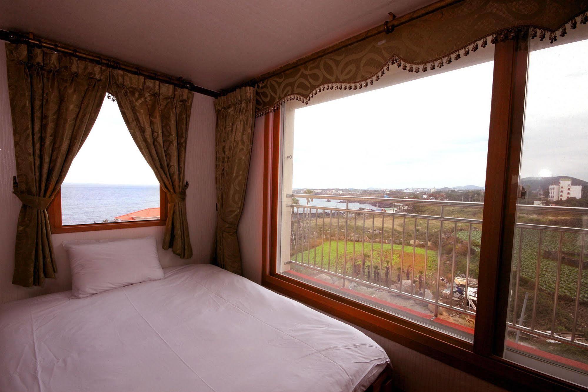 Sea Cliff Hotel Čedžu Exteriér fotografie